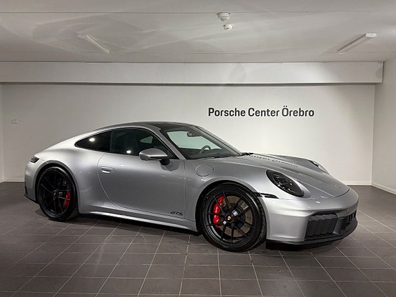 Porsche 911 Carrera GTS
