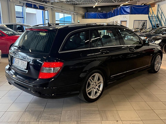 Mercedes-Benz C180 4 of 5