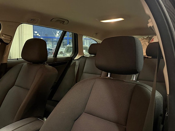 Mercedes-Benz C200 7 of 14