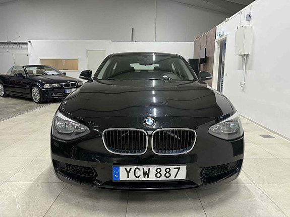 BMW 116d 2 of 5