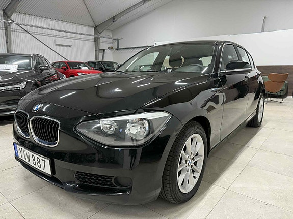 BMW 116d 3 of 5