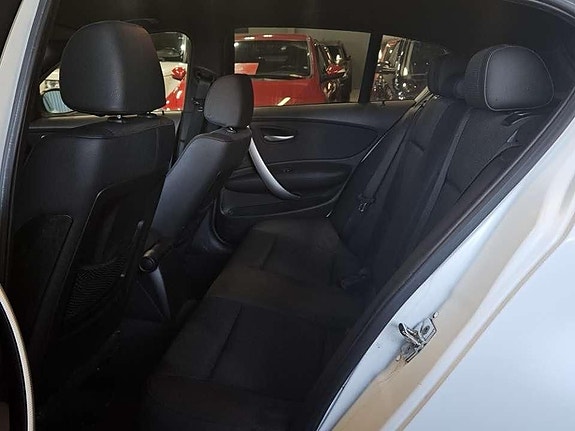BMW 120 9 of 14