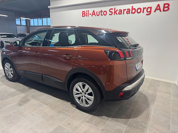 Peugeot 3008 3 of 5