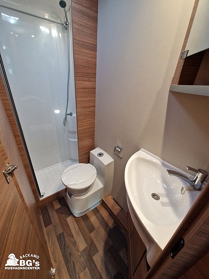 Weinsberg CaraSuite 650 MF //LAGERRENSNING// 8 of 10