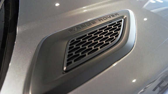 Land Rover Range Rover Sport 3 of 5