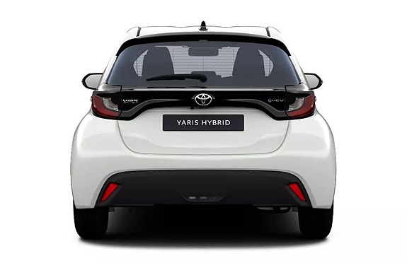 Toyota Yaris 2 of 3