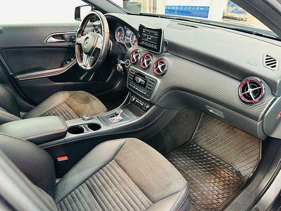 Mercedes-Benz A45 15 of 24