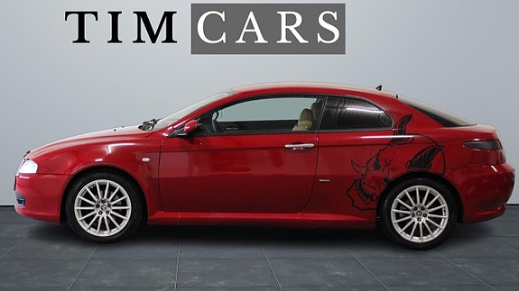 Alfa Romeo GT 3 of 17
