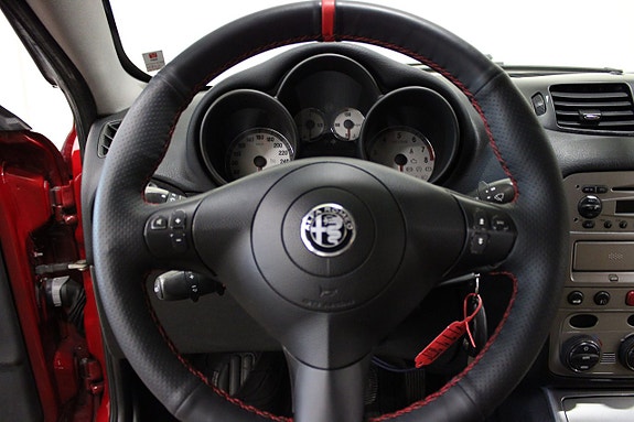 Alfa Romeo GT 15 of 17
