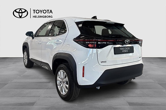 Toyota Yaris Cross 6 of 15