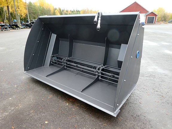 Ny Prisvärd GA Sandspridarskopa 2500L med Stora BM Fästet