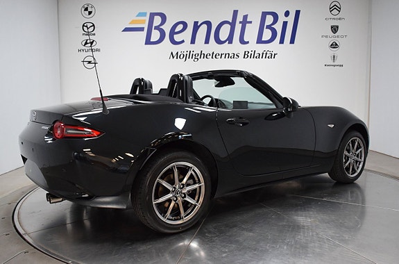 Mazda MX-5 16 of 24