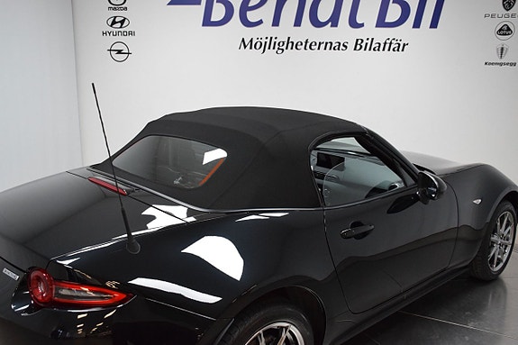 Mazda MX-5 21 of 24