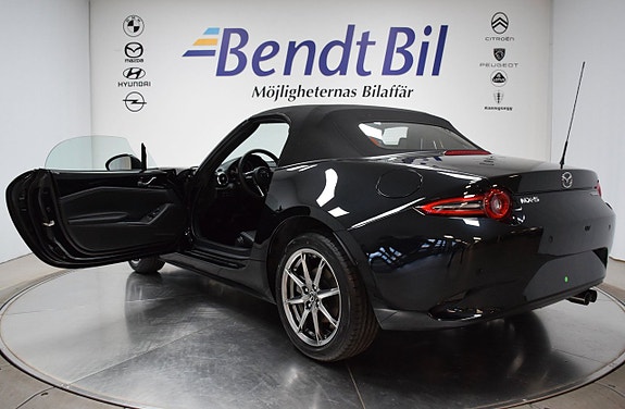 Mazda MX-5 20 of 24