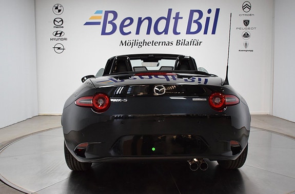 Mazda MX-5 10 of 24