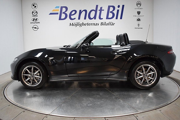 Mazda MX-5 8 of 24