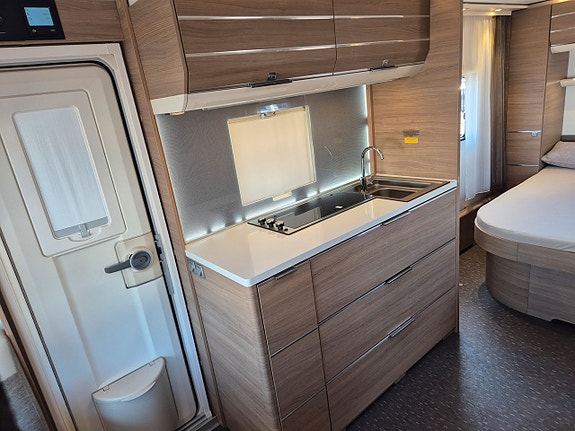 Adria ADORA 593UP Scandinavian Edition Husvagn 7 of 15