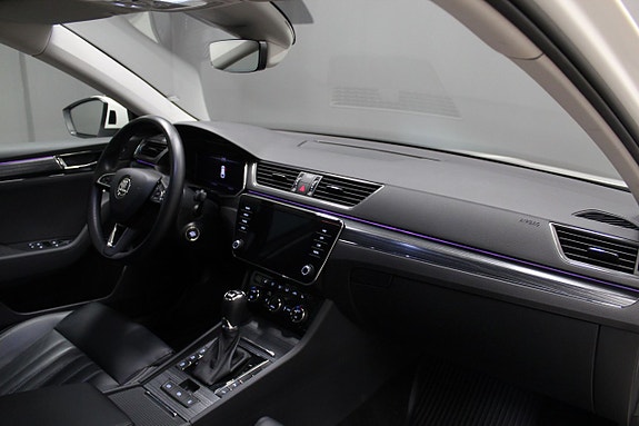 Skoda Superb 12 of 14