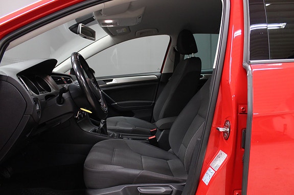 Volkswagen Golf VII 7 of 14