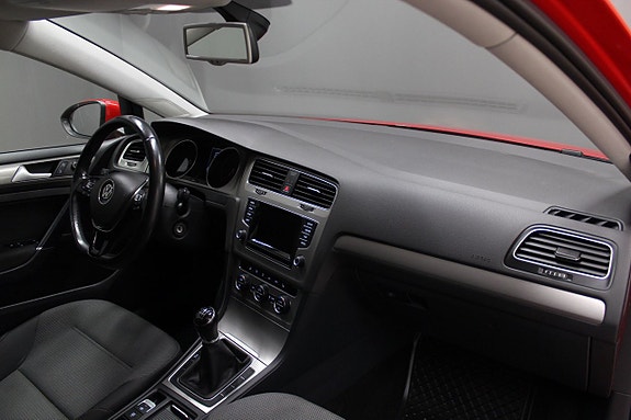 Volkswagen Golf VII 12 of 14