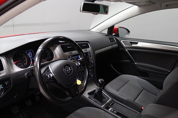 Volkswagen Golf VII 8 of 14