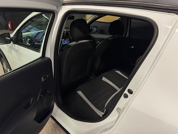 Dacia Sandero Stepway 13 of 23