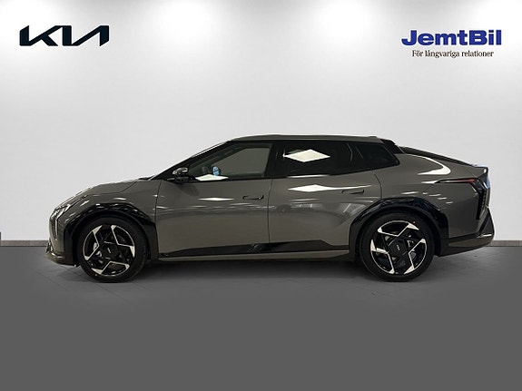 Kia EV4 4 of 5