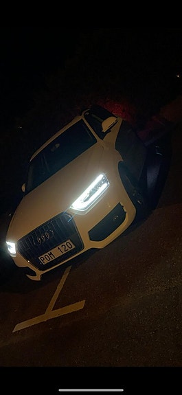 Audi Q3 4 of 5