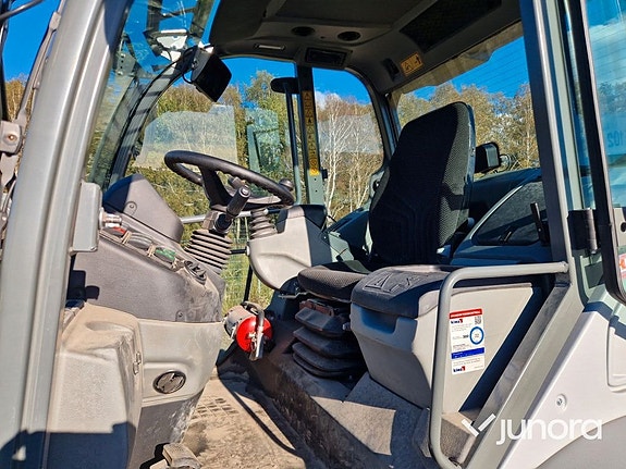 Hjullastare med vikplog - Kramer 8115, Holms PVL240C 21 of 30