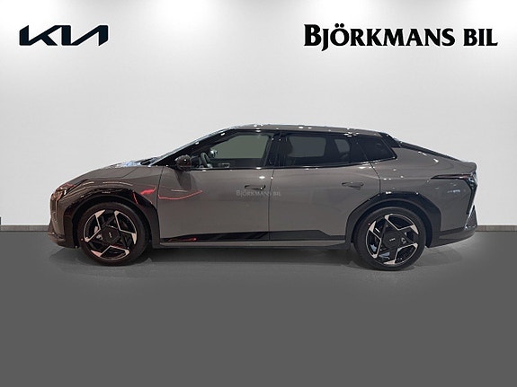 Kia EV4 4 of 27