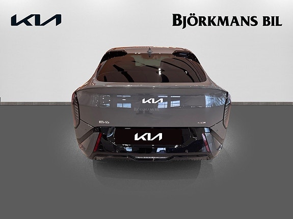 Kia EV4 5 of 27