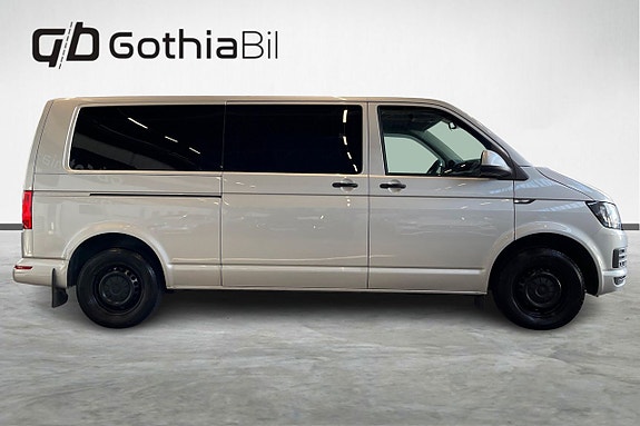 Volkswagen Caravelle 4 of 5