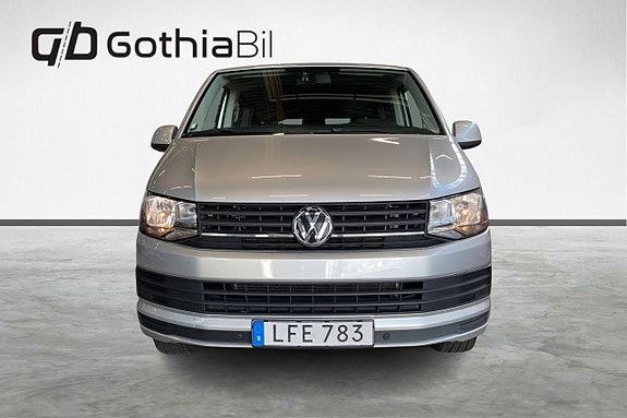 Volkswagen Caravelle 2 of 5
