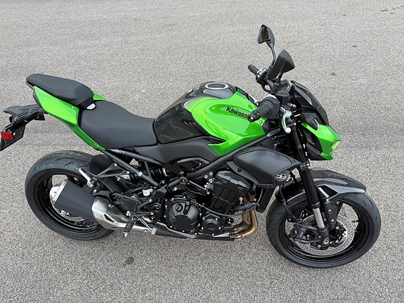 Kawasaki Z900 - Köp Online 3 of 14