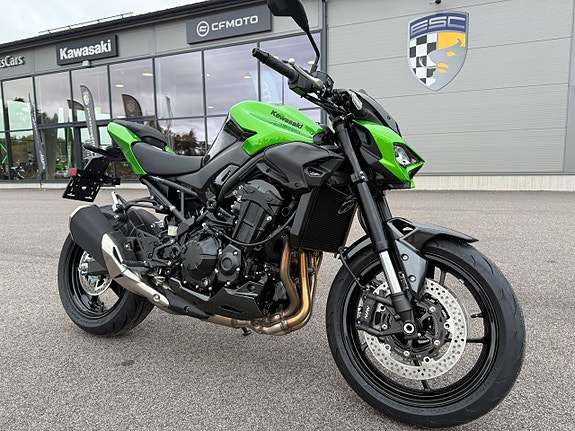 Kawasaki Z900 - Köp Online 2 of 14