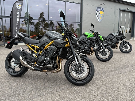Kawasaki Z900 - Köp Online 14 of 14