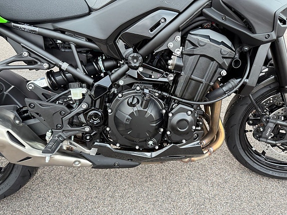 Kawasaki Z900 - Köp Online 10 of 14
