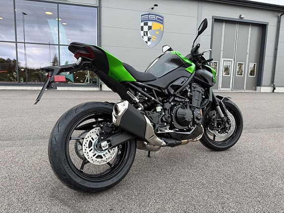 Kawasaki Z900 - Köp Online 4 of 14