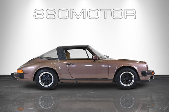 Porsche 911 3 of 5