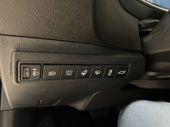 Toyota Corolla 25 of 29