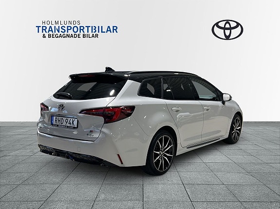Toyota Corolla 18 of 29