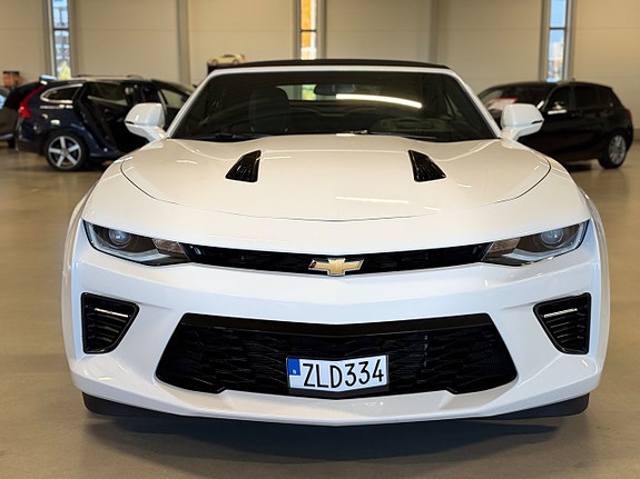 Chevrolet Camaro SS 4 of 5