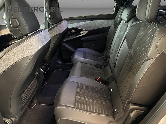 Peugeot 5008 8 of 17