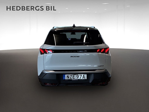 Peugeot 5008 4 of 17