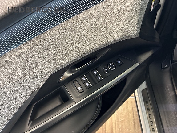 Peugeot 5008 15 of 17