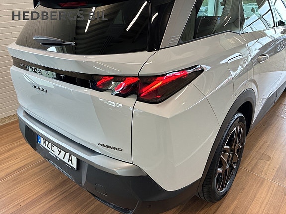 Peugeot 5008 14 of 17