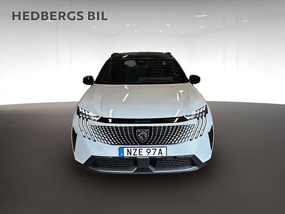 Peugeot 5008 5 of 17