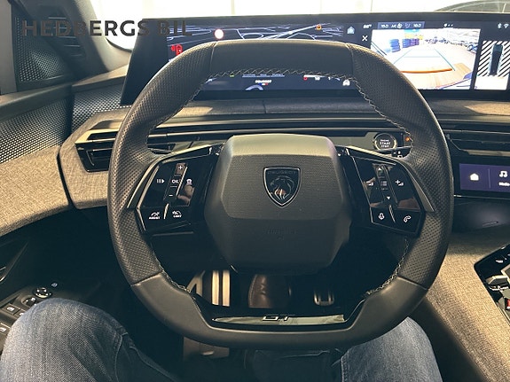 Peugeot 5008 11 of 17