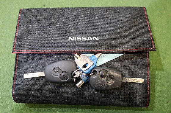 Nissan NV300 17 of 17