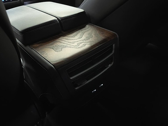 Tesla Model S 13 of 24